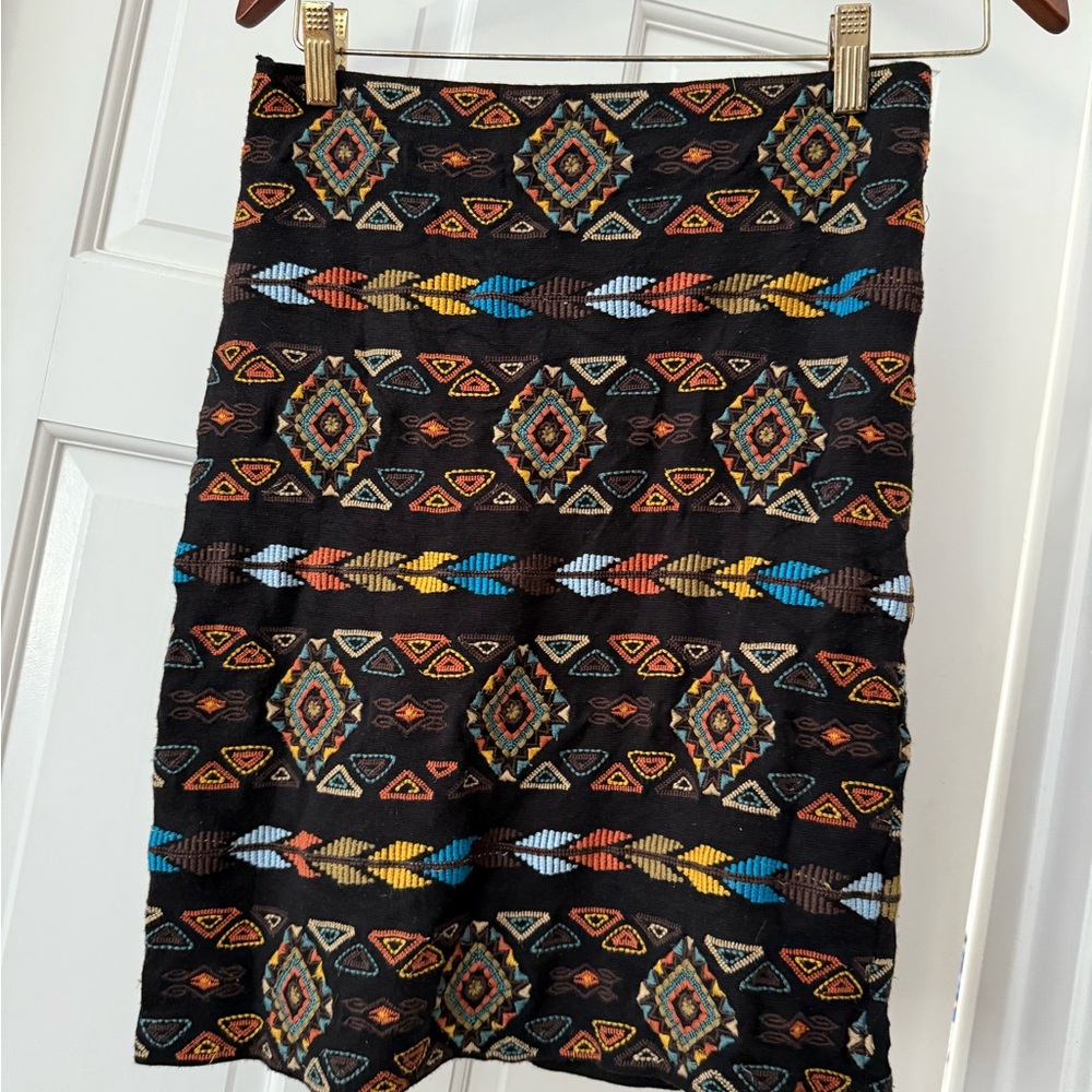 Willow & Clay Vibrant Patterned Pencil Skirt